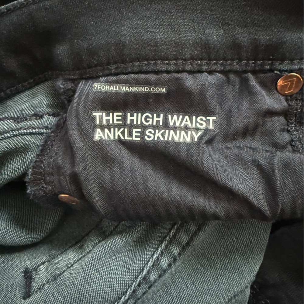 7 For All Mankind the high waist ankle skinny jeans - Picture 6 of 9